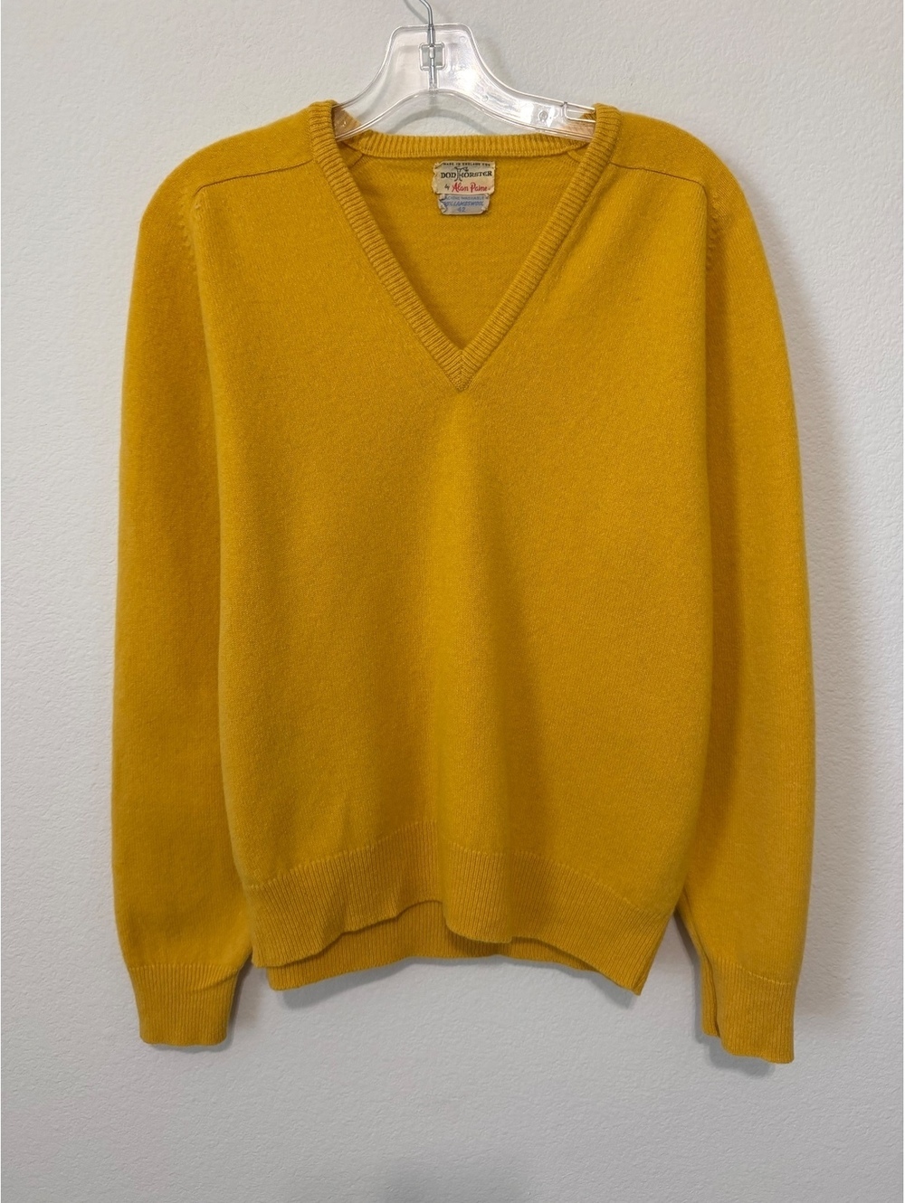 Don Forster by Alan Paine 100% Lambswool V-Neck Vintage Sweater Size 42 (M/L)